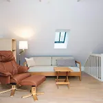 14 Person In Tatil Evi