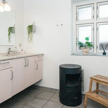 14 Person In Ribe Semesterbostad